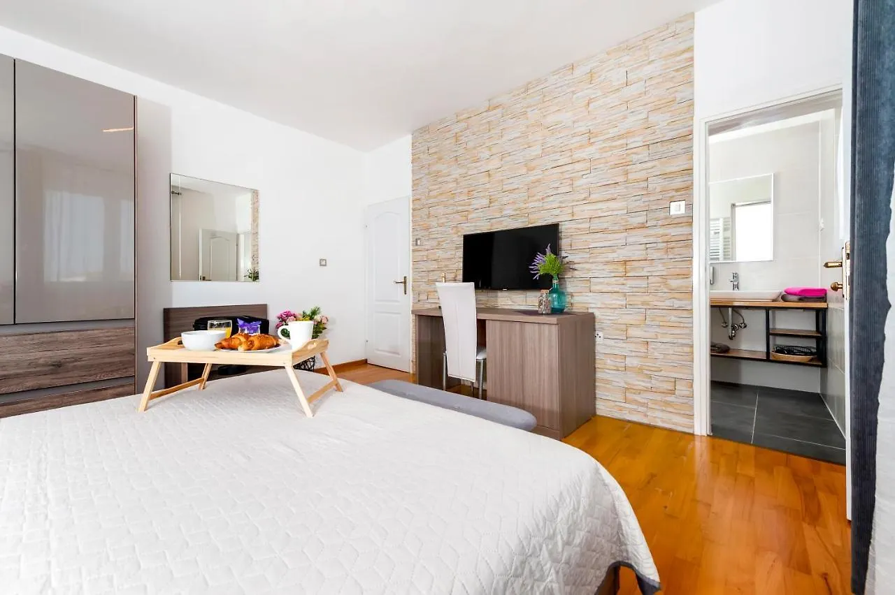 *** Guest house Apartment & Rooms Graciela Rovinj Croatia