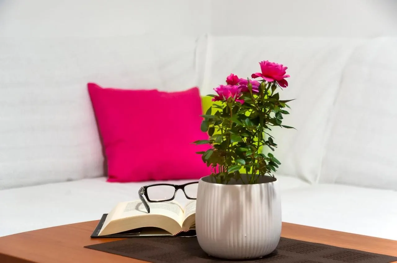 Apartment & Rooms Graciela Rovinj Guest house