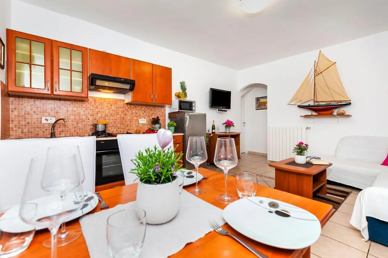 Guest house Apartment & Rooms Graciela Rovinj